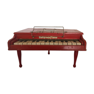 Toy piano