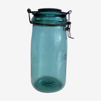 Old green glass jar "L'IDEALE"