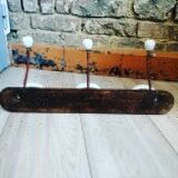 Porcelain wood coat holder