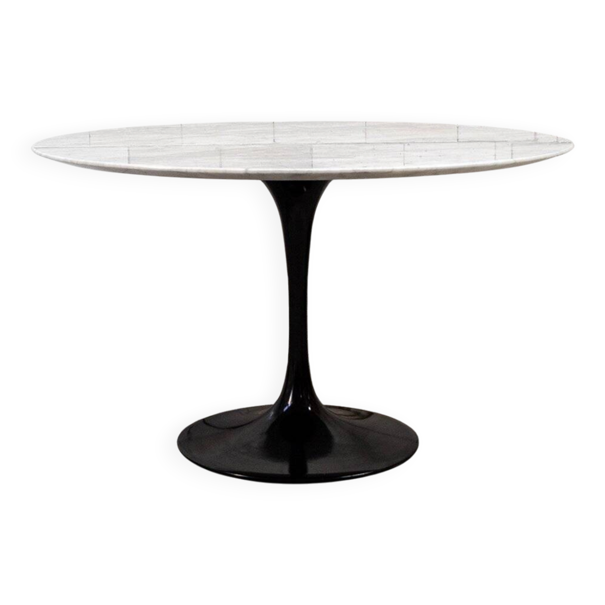 Tulip coffee table by Eero Saarinen for Knoll, 1980s.