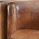 Ensemble de deux fauteuils aviateur vintage en cuir de vachette grainé.