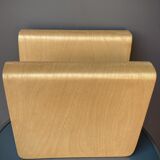 Design magazine holder in thermoformed wood