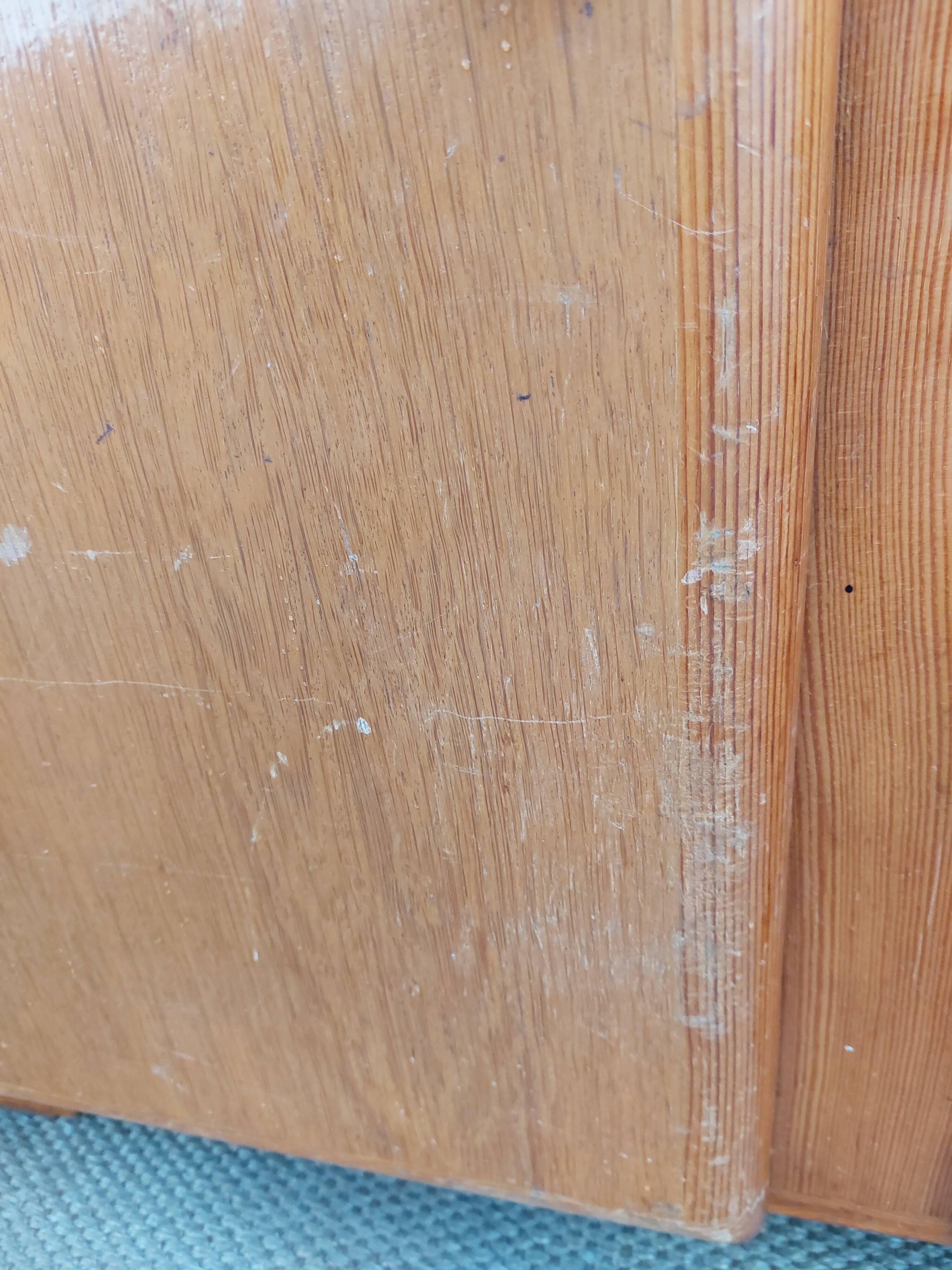 small Mado buffet, asymmetrical doors
