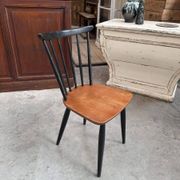 Suite de 4 chaises scandinaves