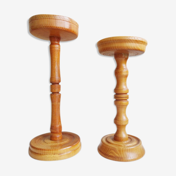 2 wooden plant stands