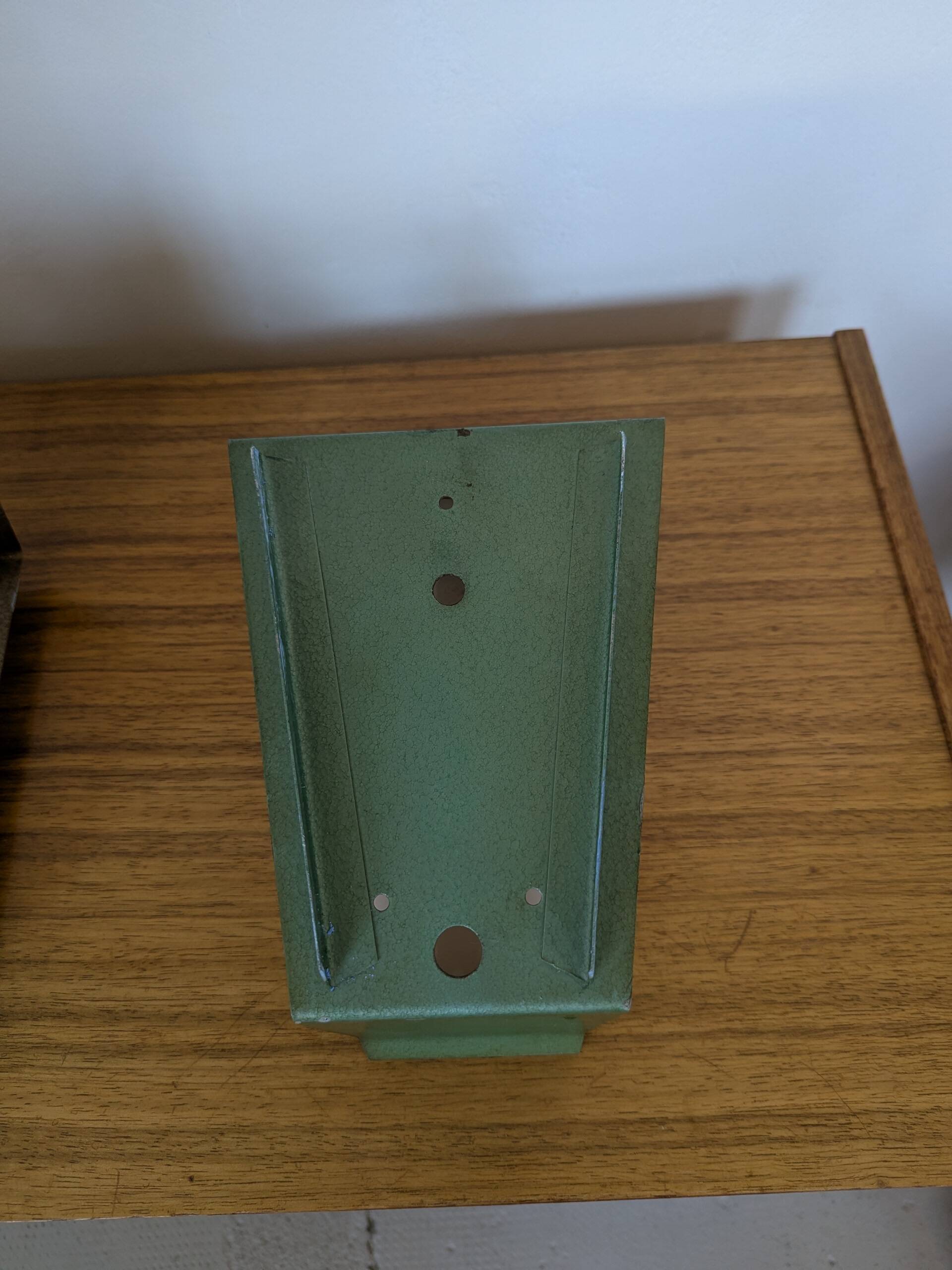 Pair of wall lights from the 50s/60s, metal and perspex.