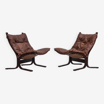 Années 1970, design norvégien d'Ingmar Relling, modèle "Siesta", paire de deux chaises, état d'origine.
