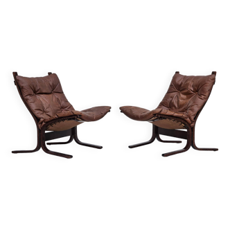 1970s, Norwegian design by Ingmar Relling, model "Siesta", pair of two chairs, original condition.