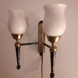 Double opaline and bronze wall lam