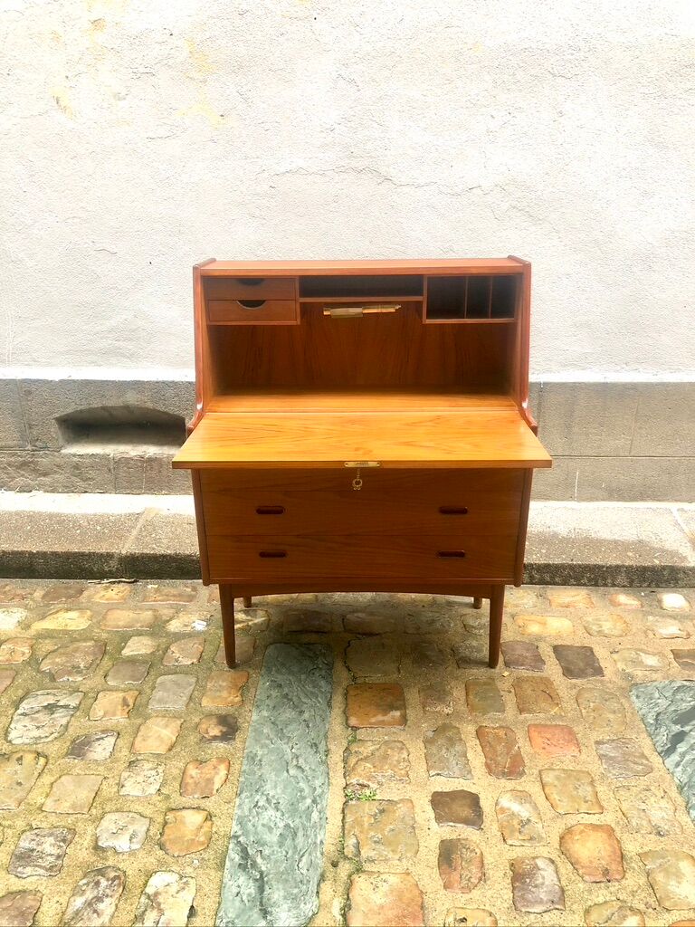 Secretary by Arne Wahl Iversen Denmark 1960