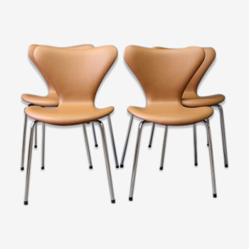 Set of 4 chairs from Arne Jacobsen