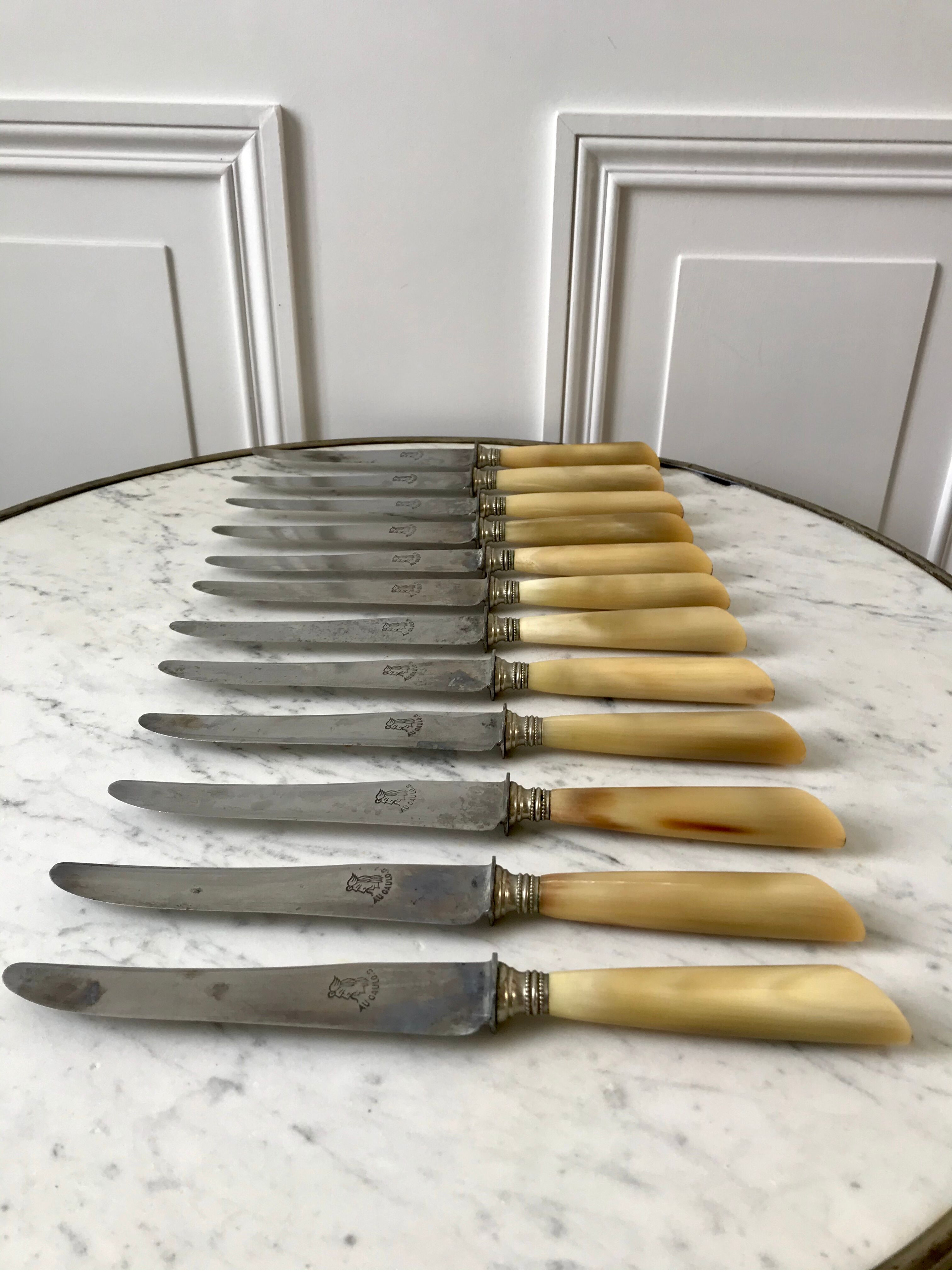 Set of 12 horn knives 50s