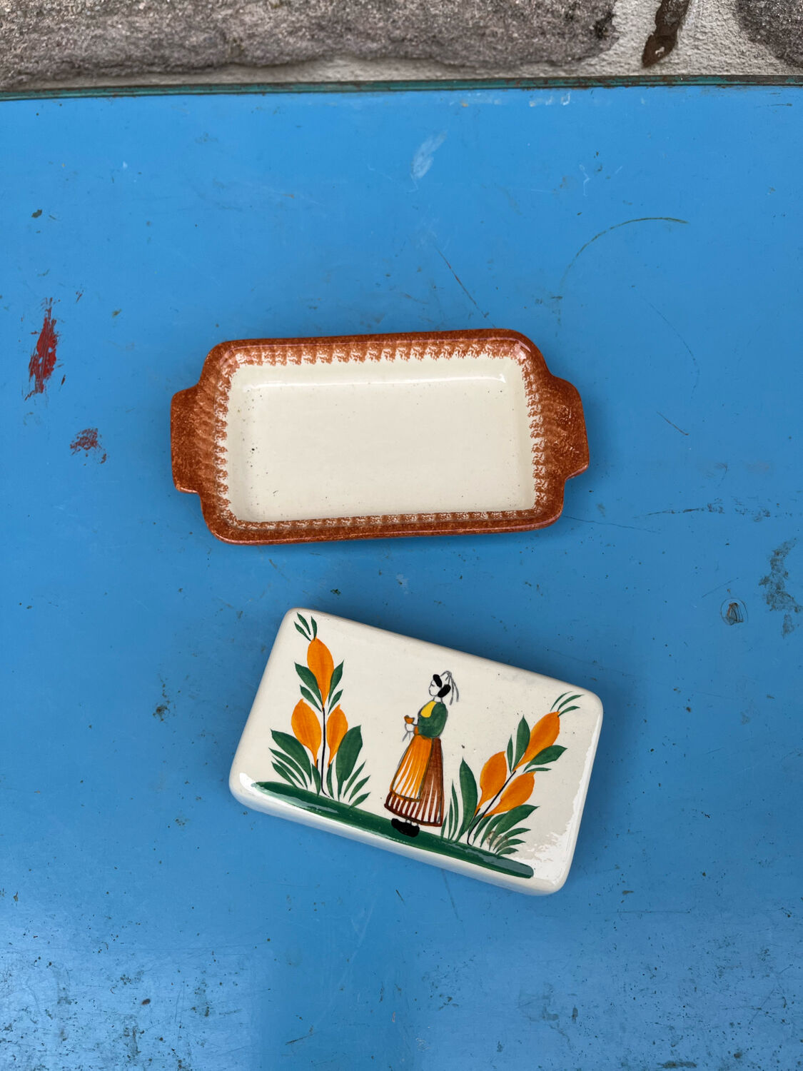 Butter dish Quimper