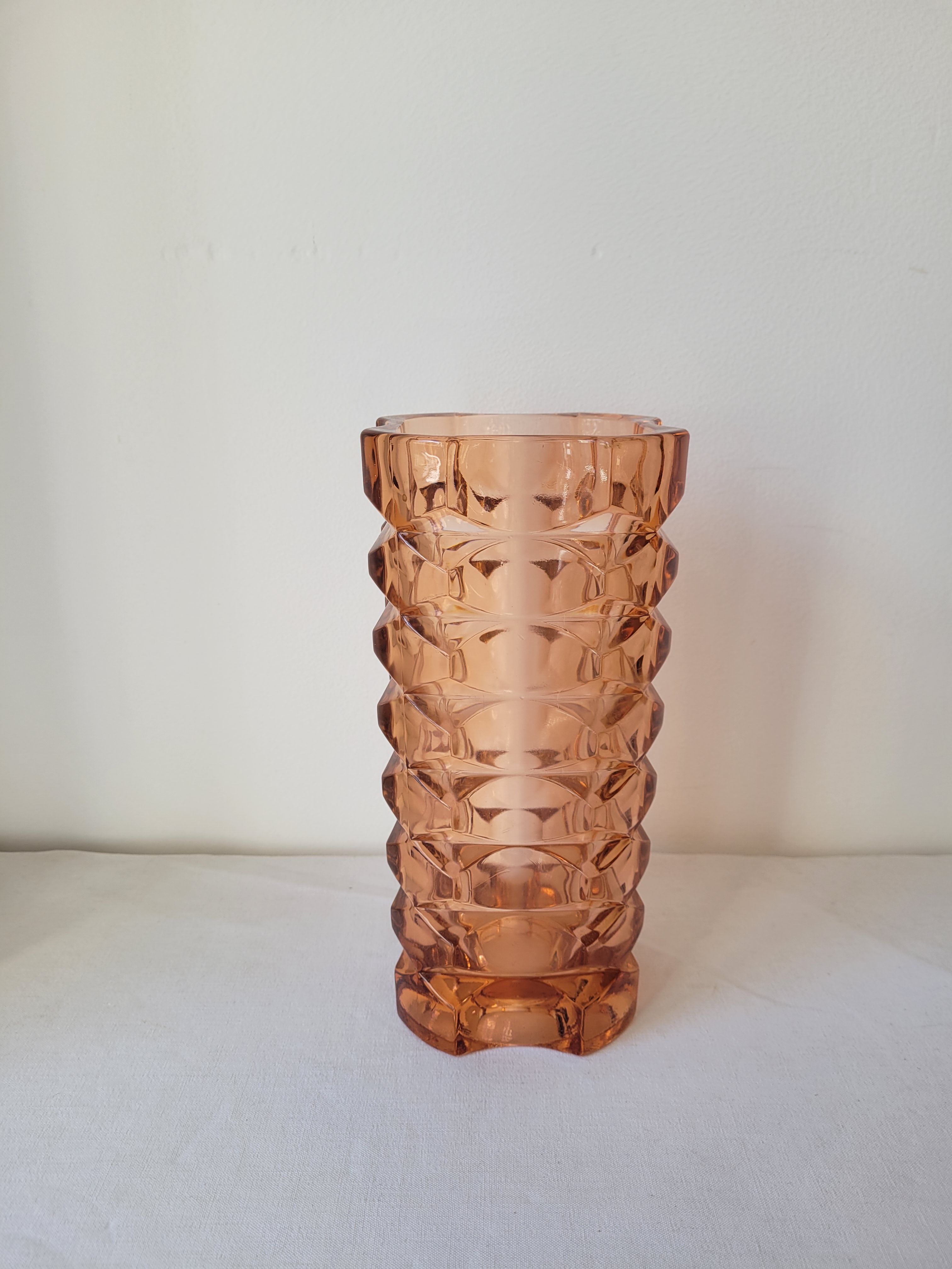 Windsor Rosaline Vase by Luminarc