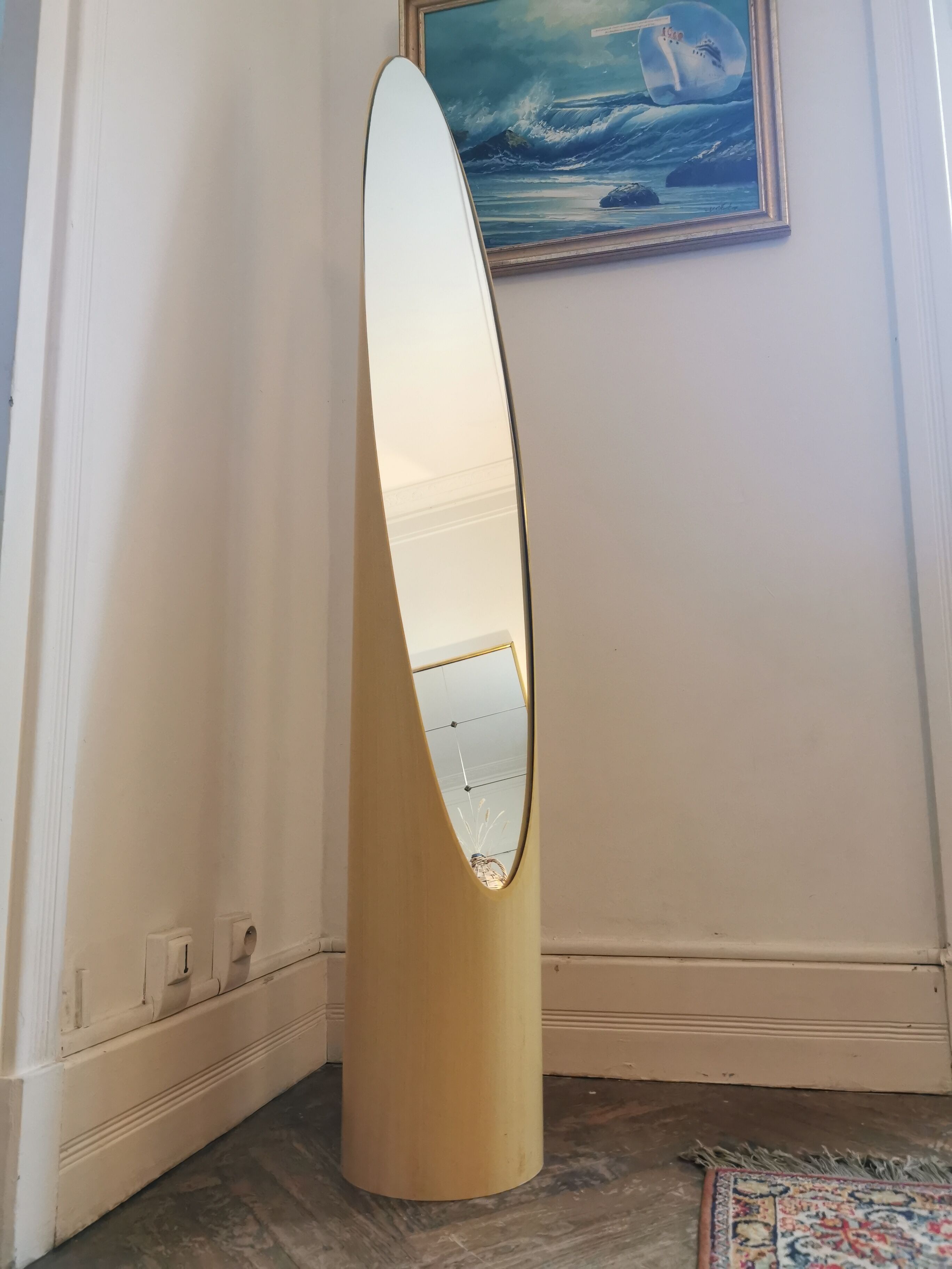 Mirror Unghia circa 1970