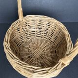 Round wicker basket