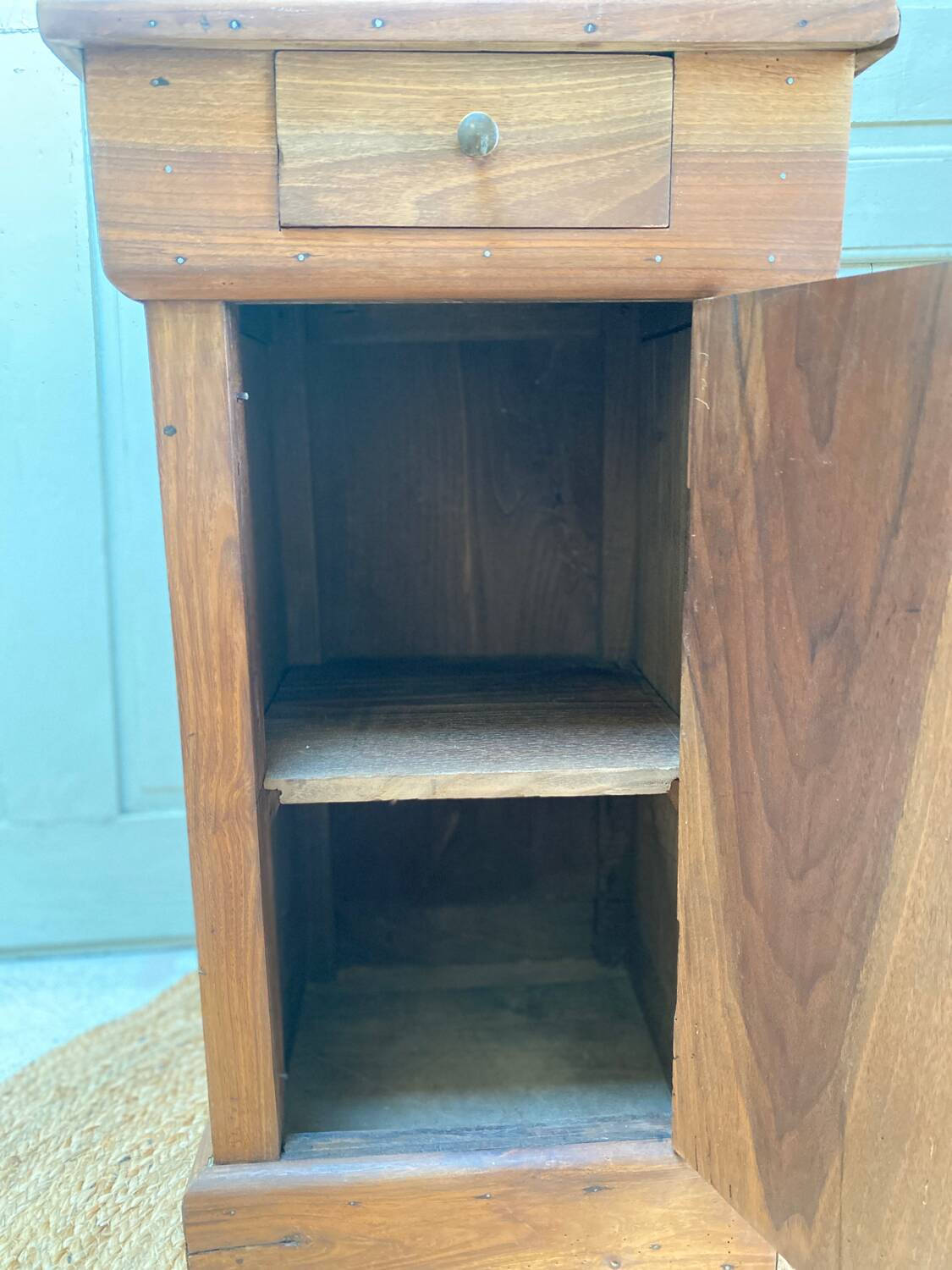 Antique bedside table in solid wood – natural patina