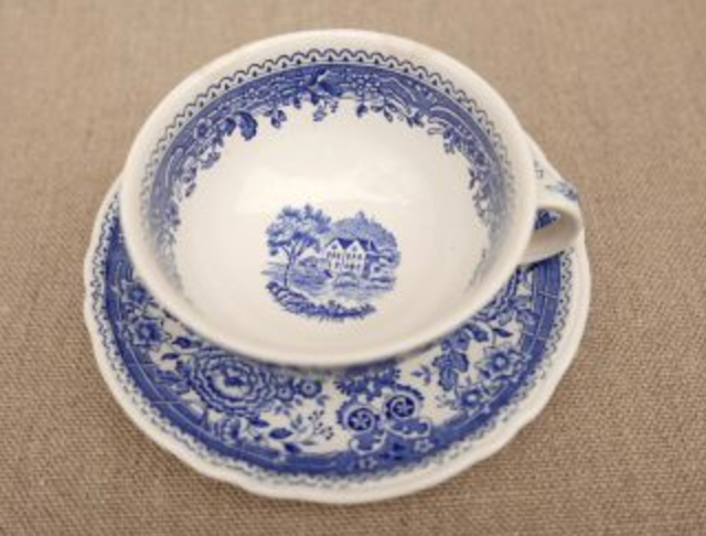 8 tea cups Villeroy and Boch