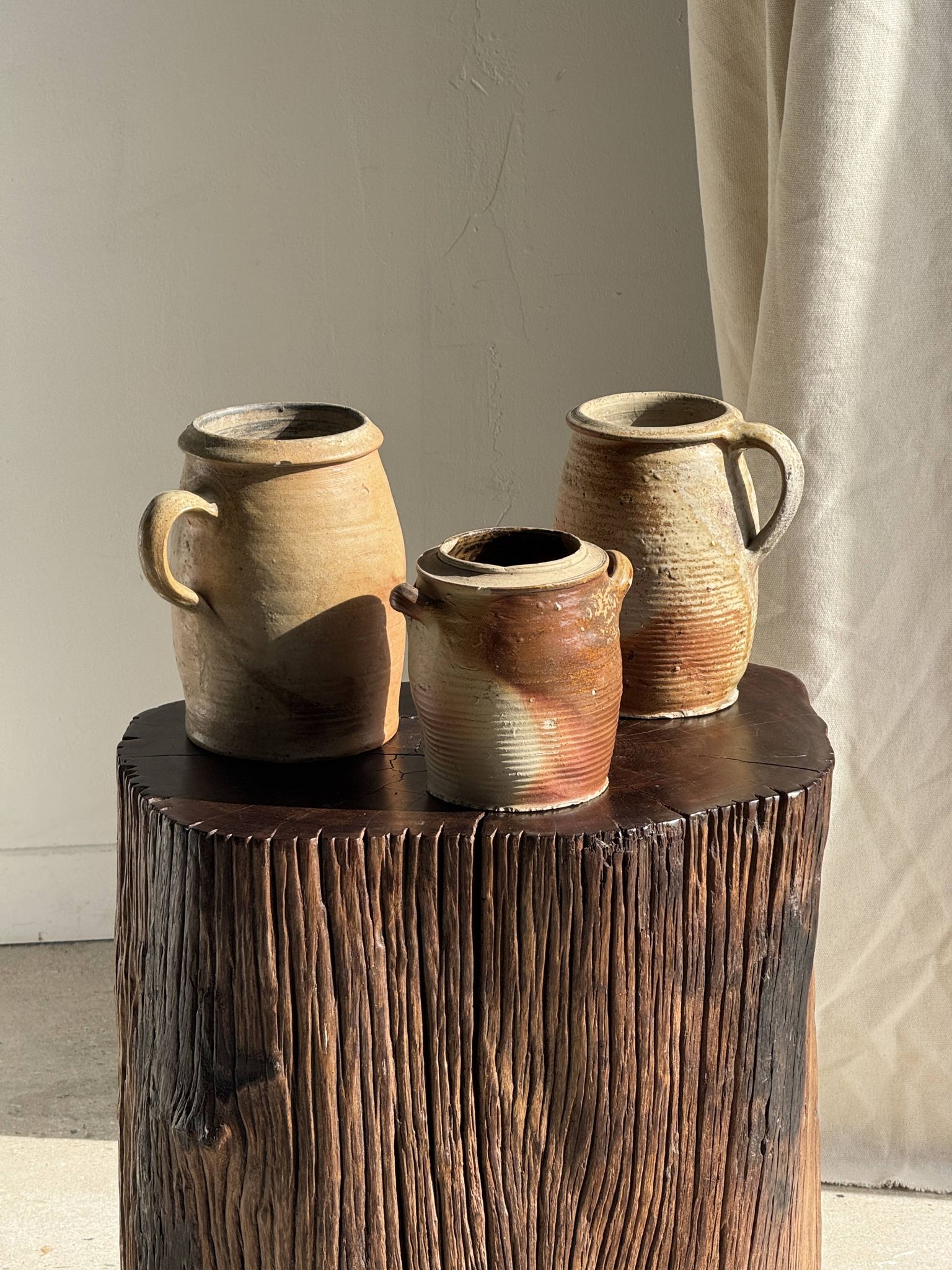 Pot ovale en grès mat beige, 1 anse