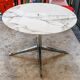 Florence knoll - table plateau rond ,marbre calacatta oro verde ,base chromée