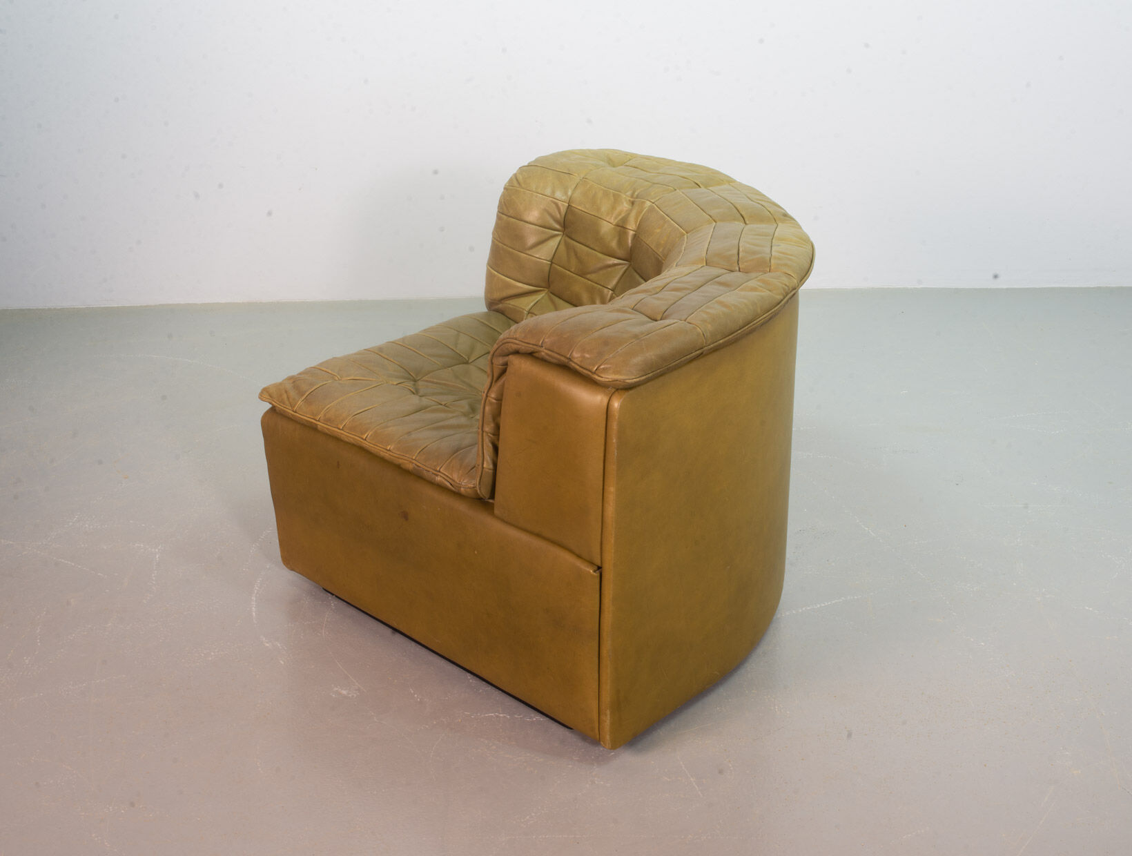 De Sede DS11 Olive Green Patched Leather Modular Sofa, 6 Elements. 1970s