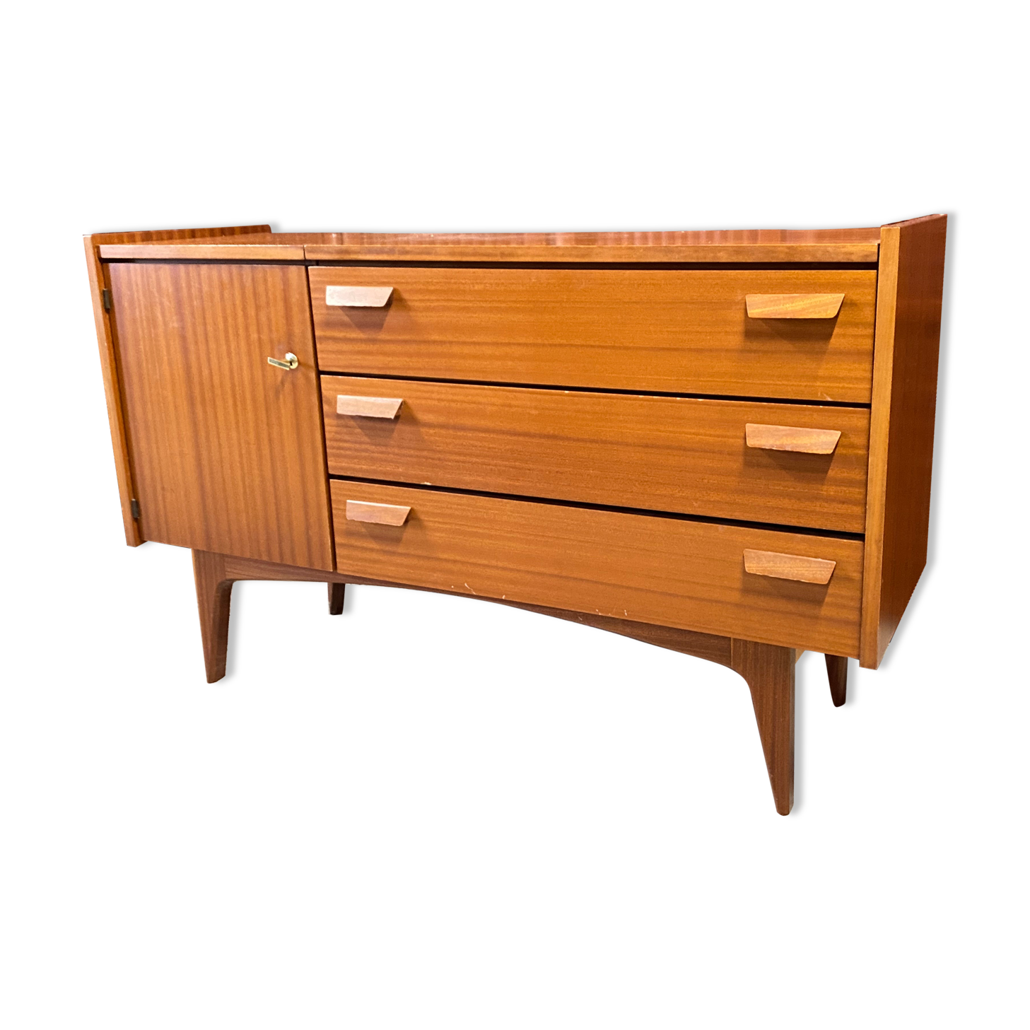 Scandinavian teak commodity