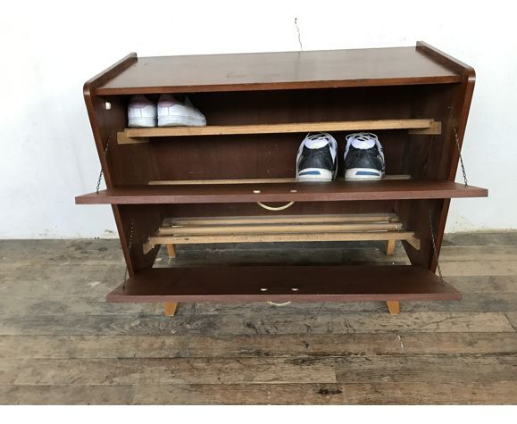 Two-color shoe furniture from the 50s with compass feet
