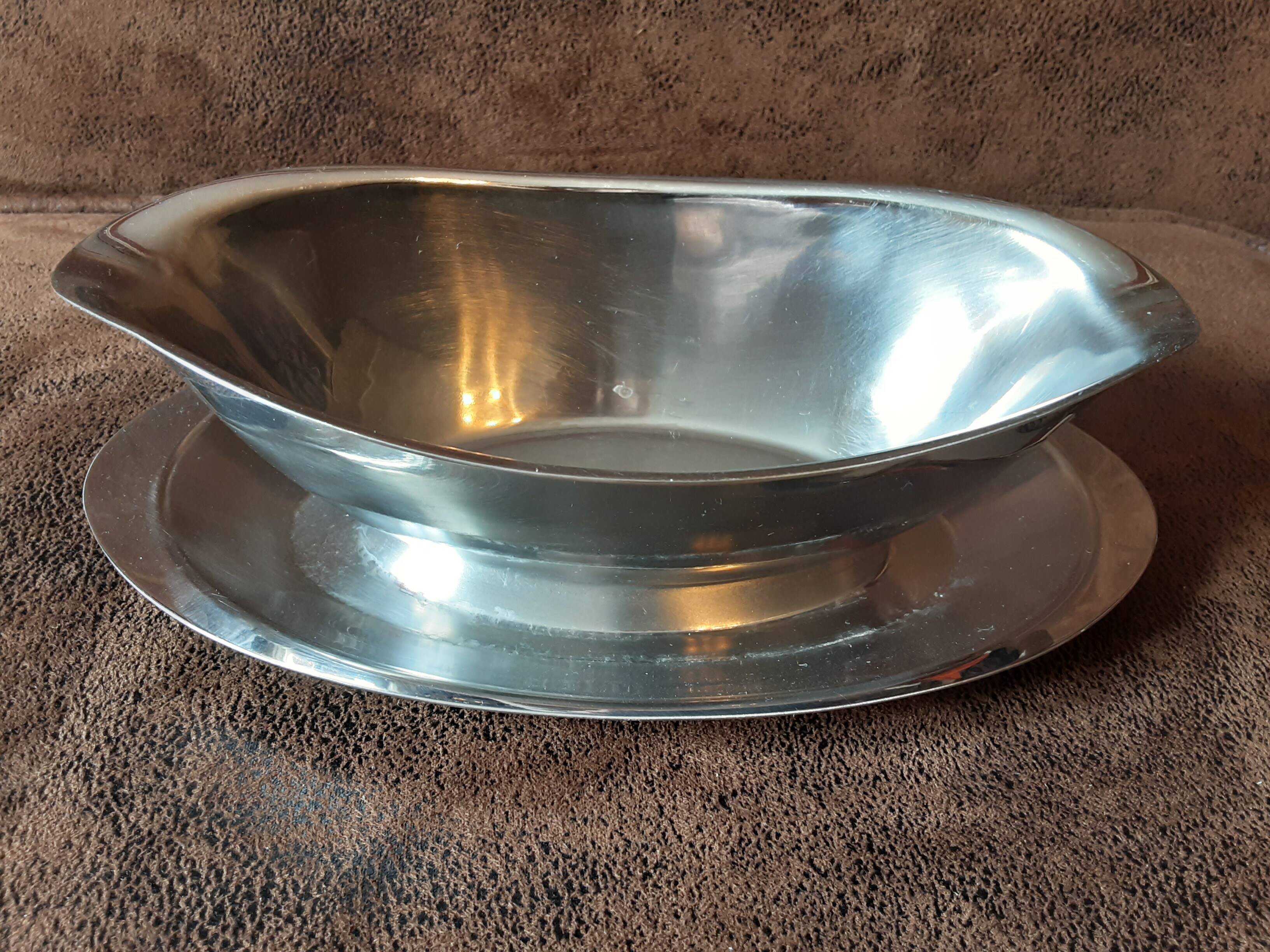 Stainless steel sauce boat