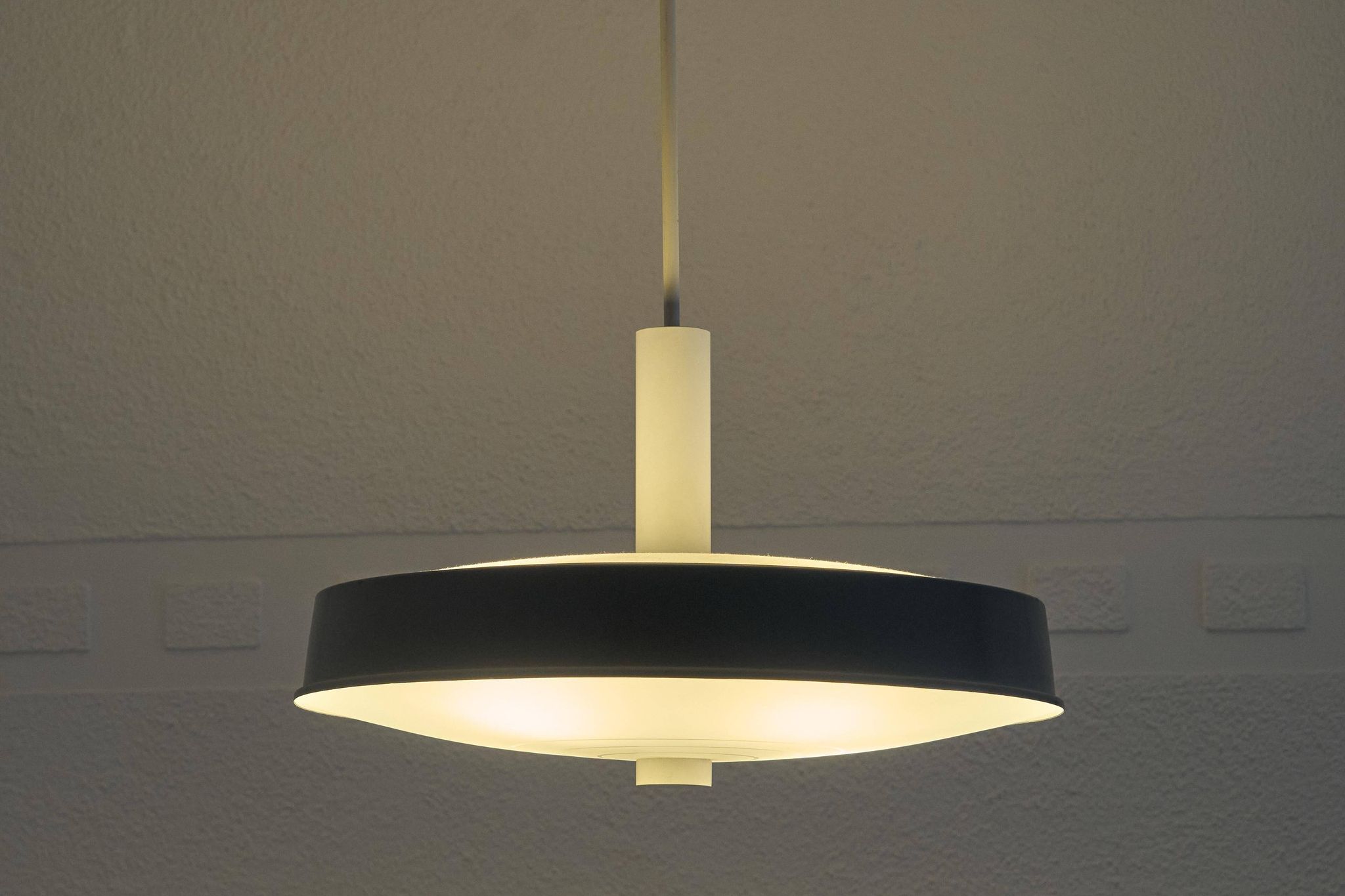 Large Mid Century suspension lamp with lacquered metal and engraved opaline glass from 1960.