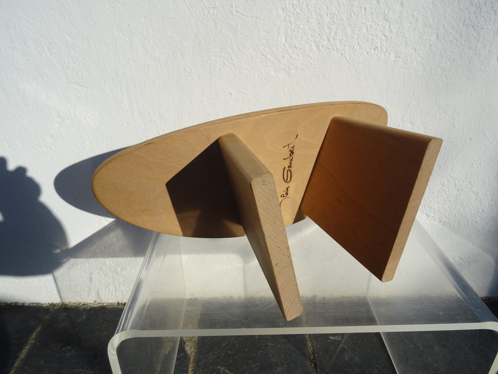 Shoggi stool by Alain Gaubert