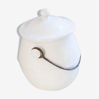 Pot blanc en céramique
