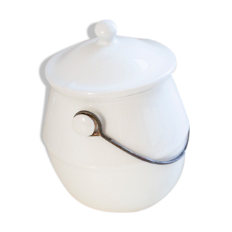 White ceramic pot