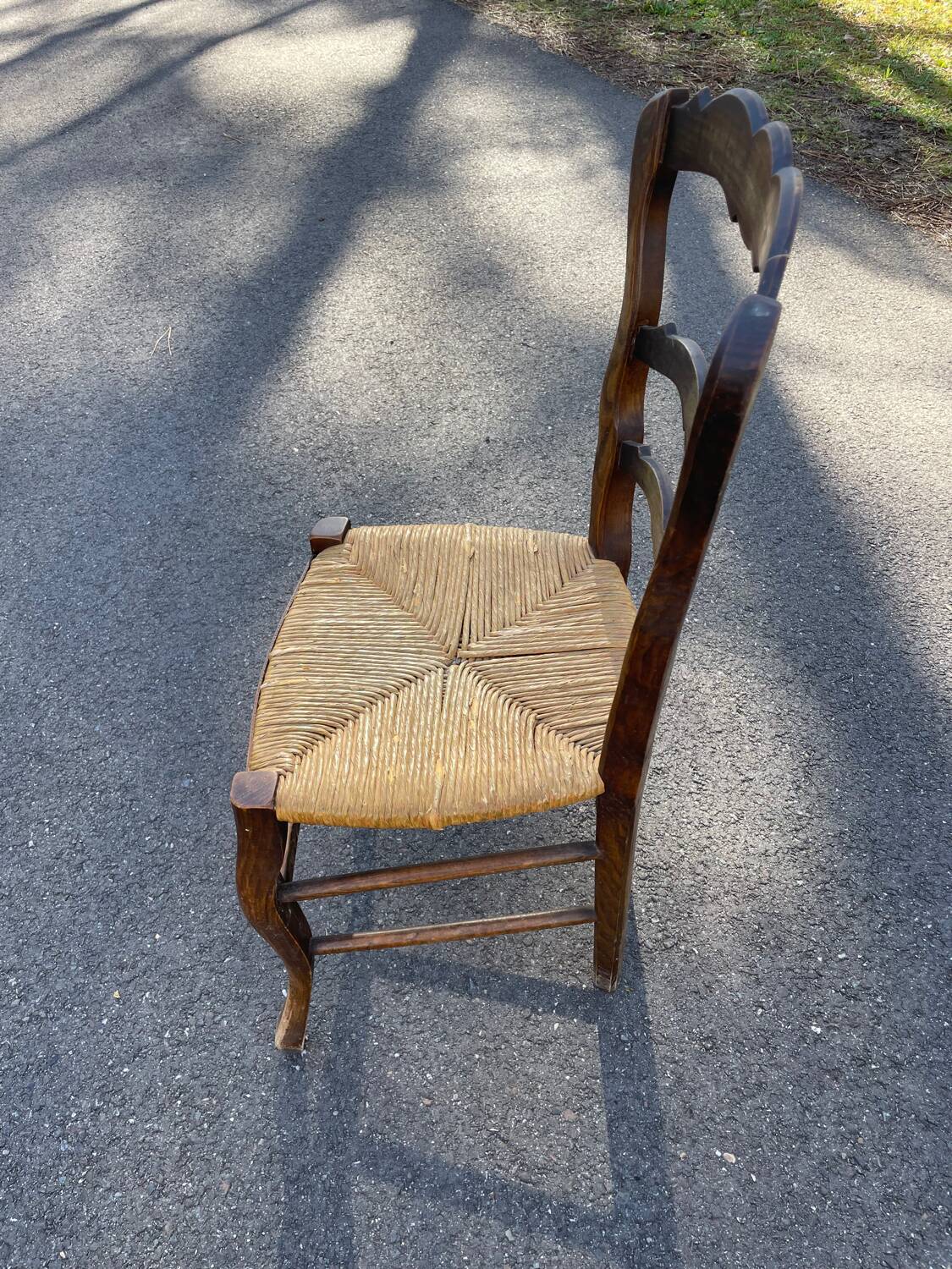 4 chaises paillées de campagne en bois
