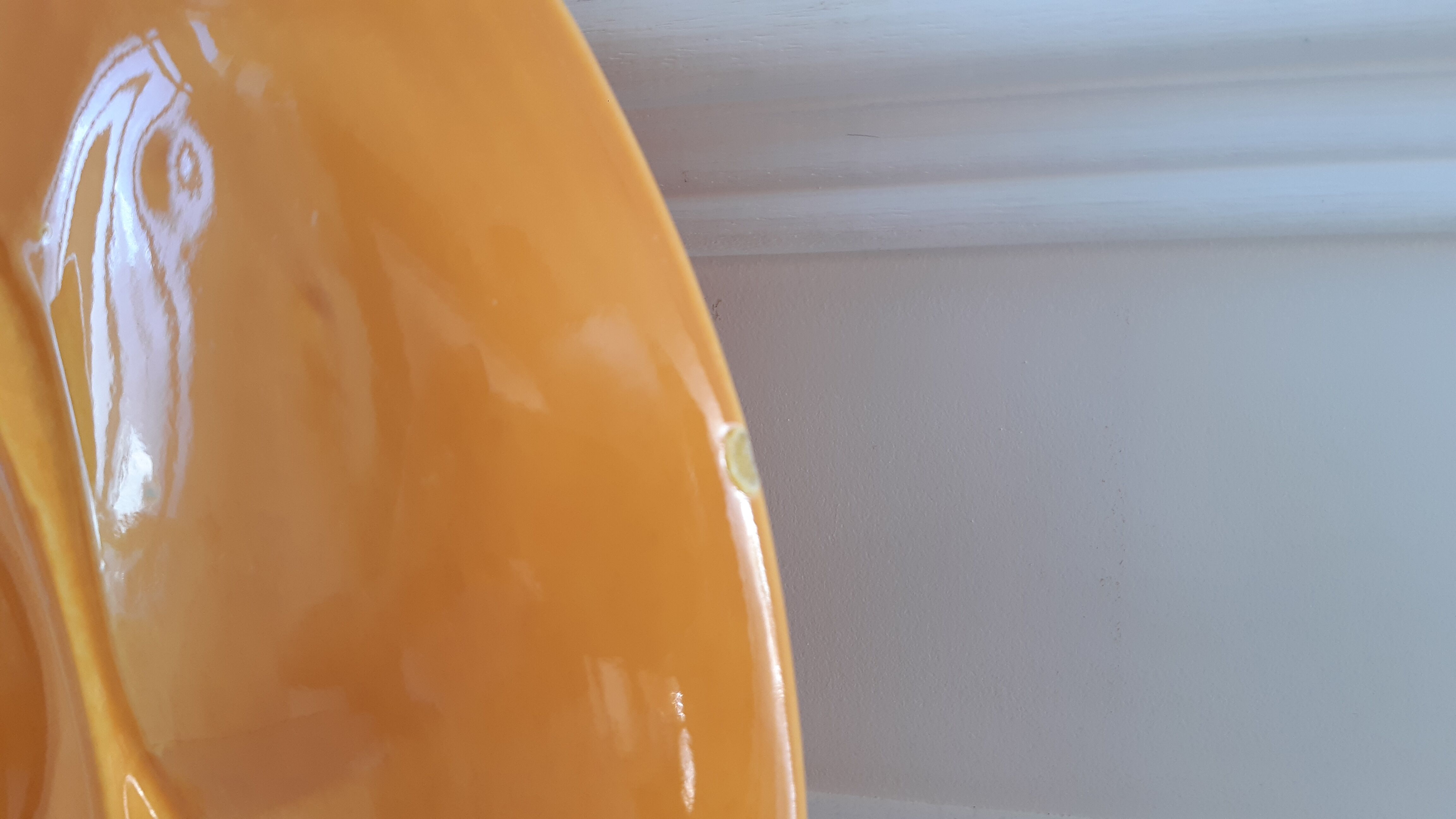 Seafood dish / oysters Salins orange-yellow 60s-70s