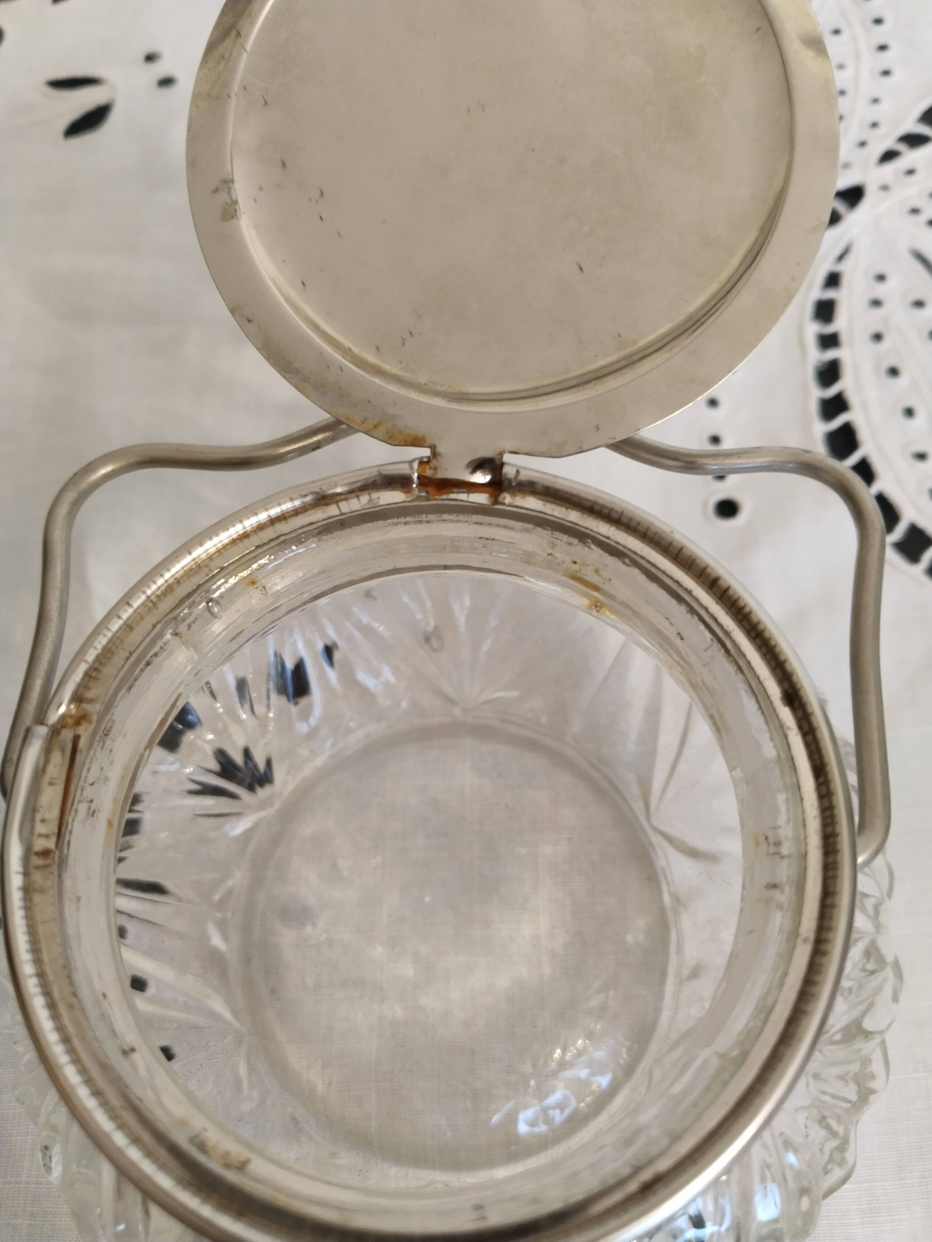 Sugar bowl, glass jam maker