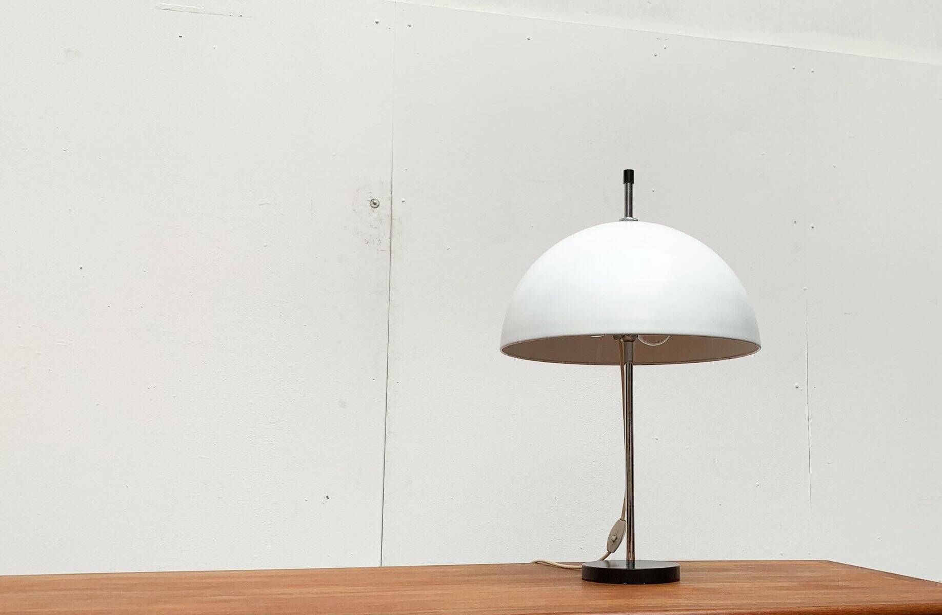 Mid-century minimalist dome table lamp