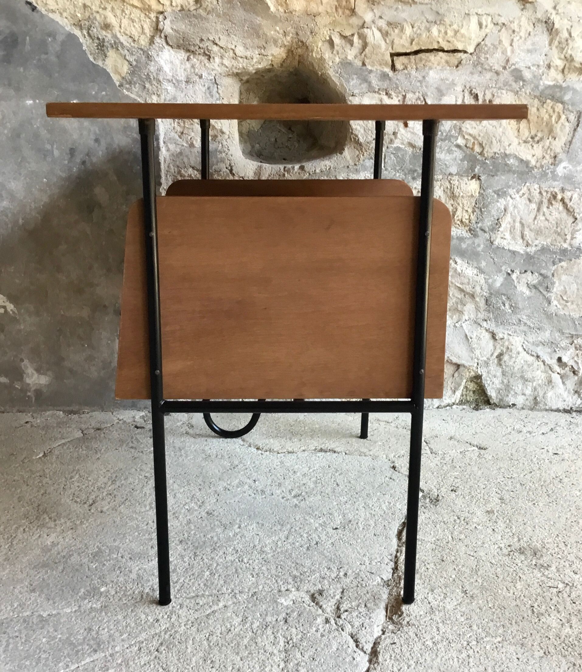 Modernist office with caisson, metal tubular structure, 1950