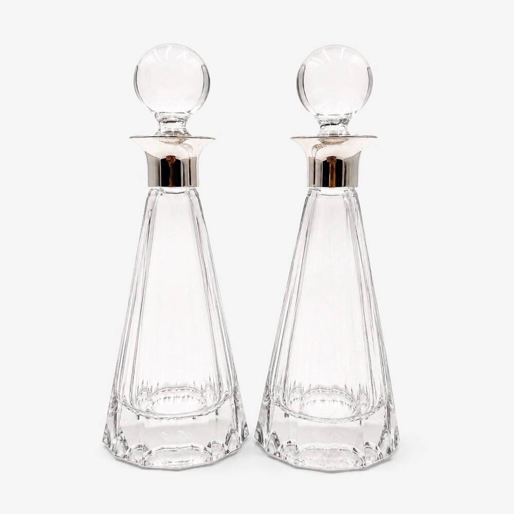 Oil and vinegar bottles in crystal by Paloma Picasso for Villeroy & Boch.