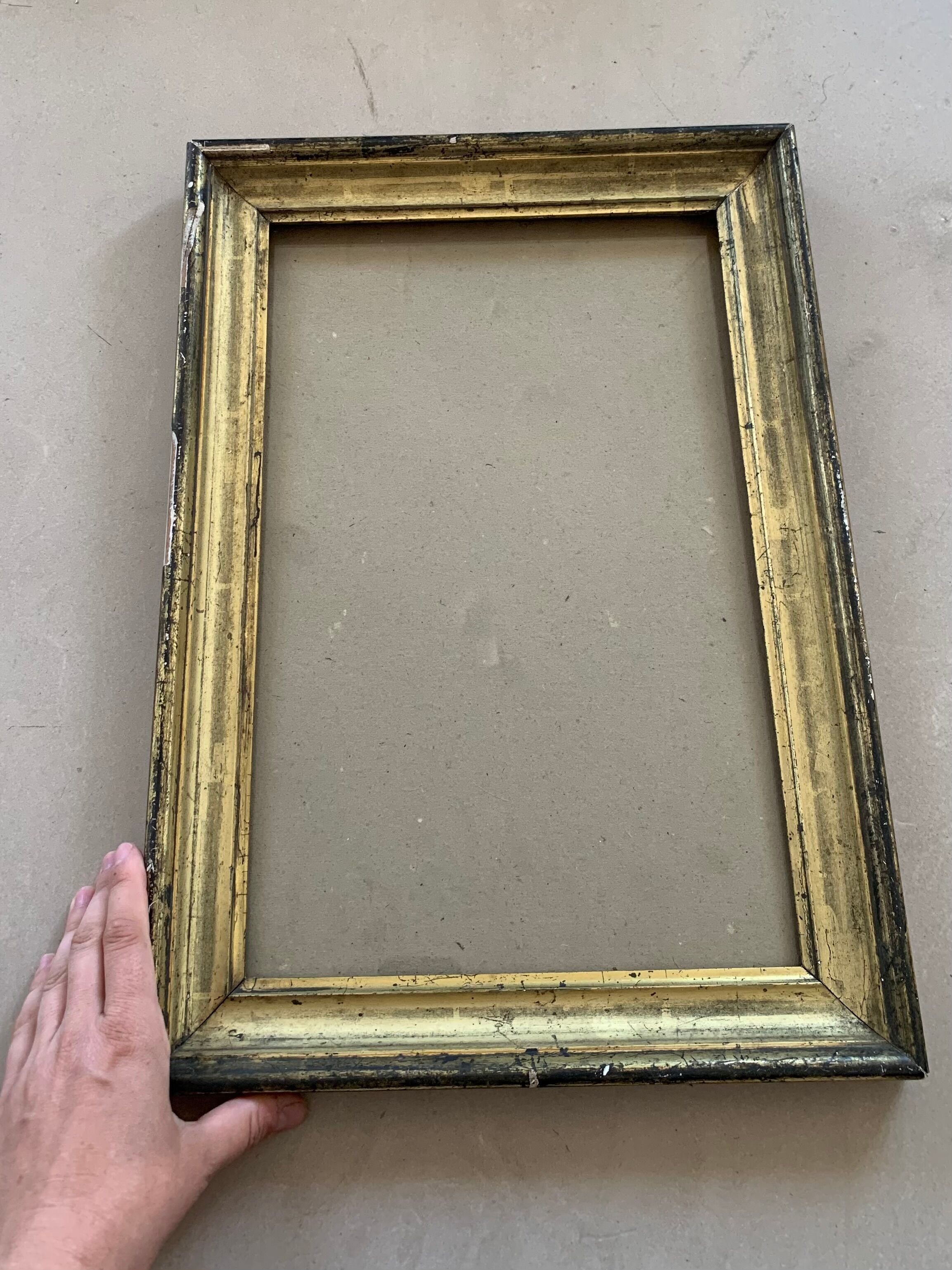 Old gold frame 47x33cm