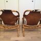 Paire de fauteuils bambou et peau