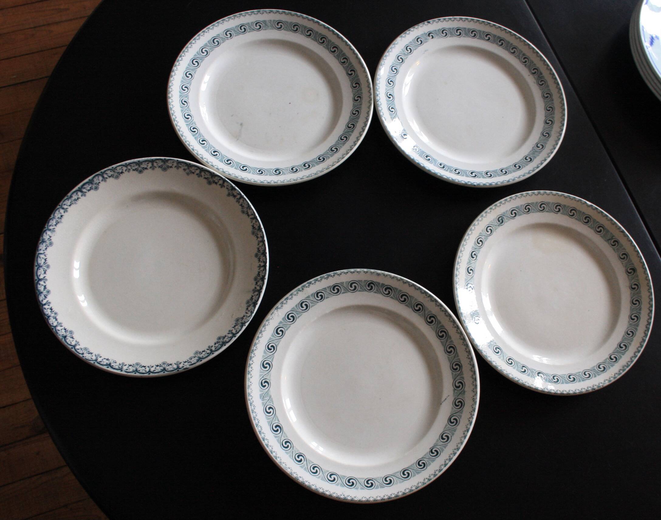 Set of 5 ironstone plates Moulin des Loups & Hamage