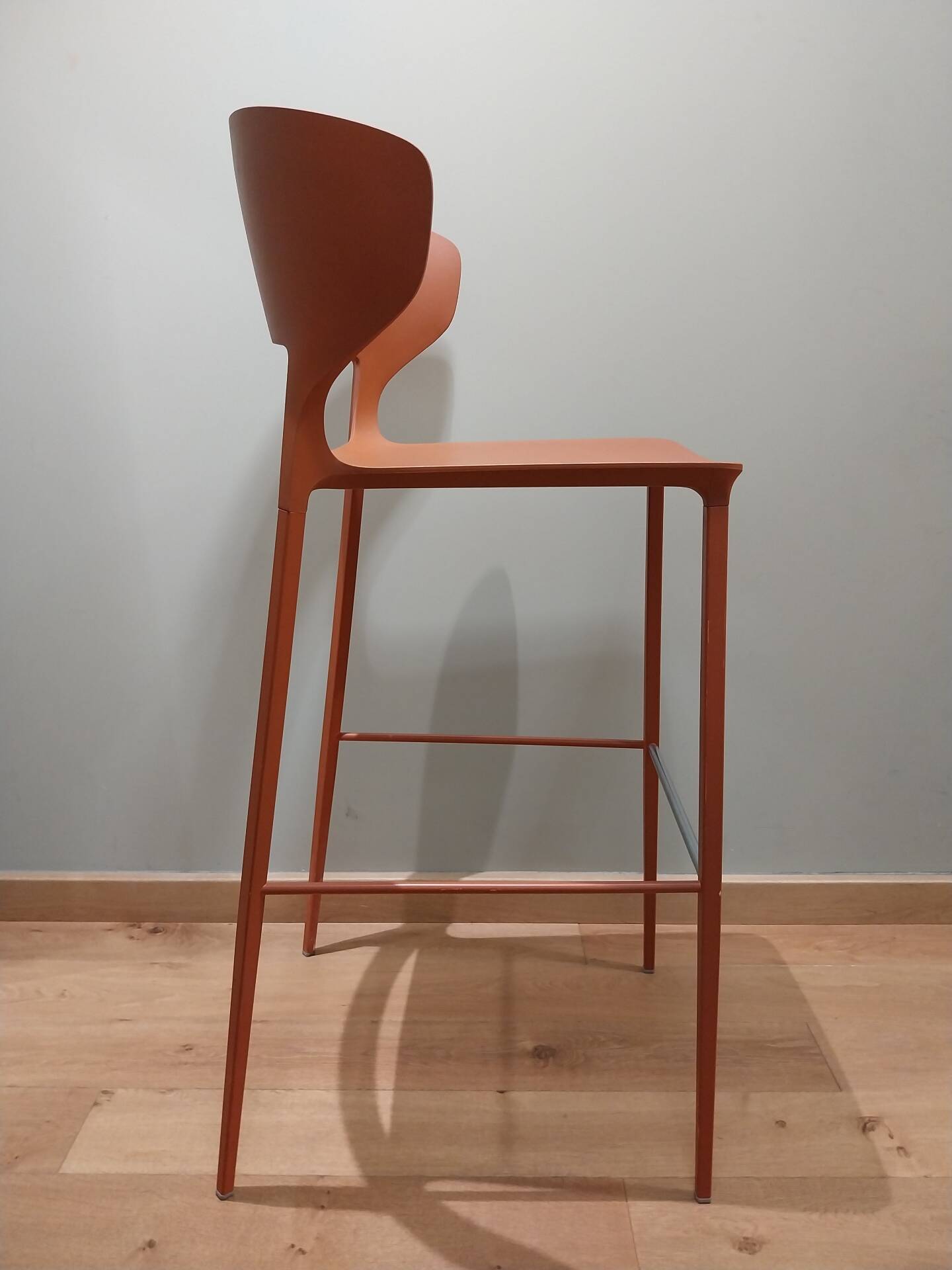 A set of three Desalto Koki stools designed by Archi Volto.