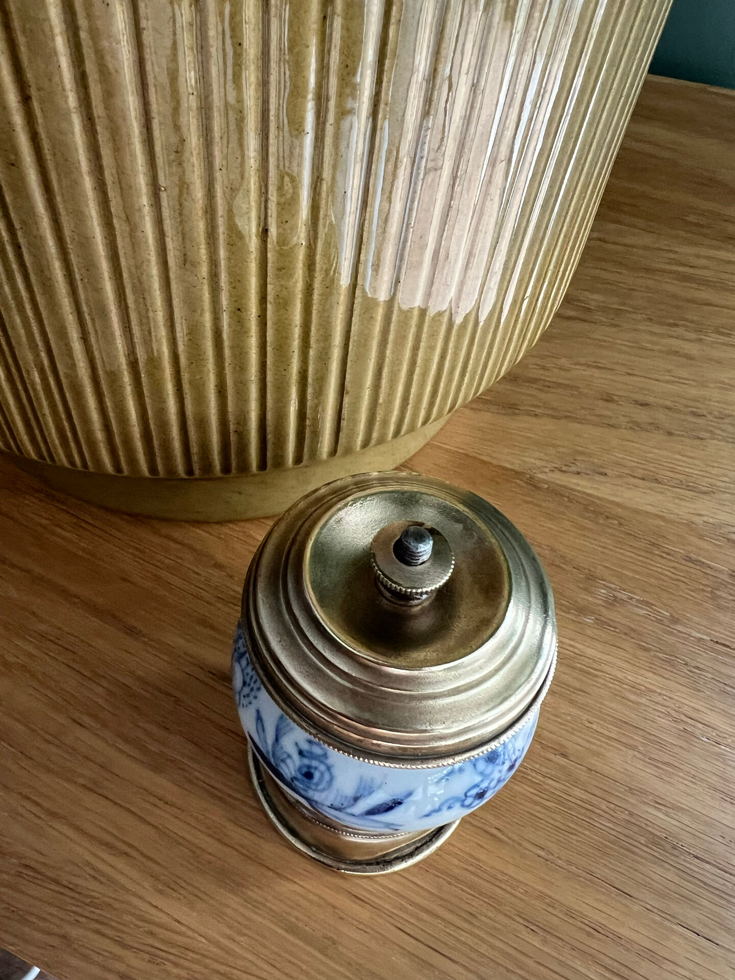 Antique porcelain pepper mill with floral design and gold-plated metal / brass –