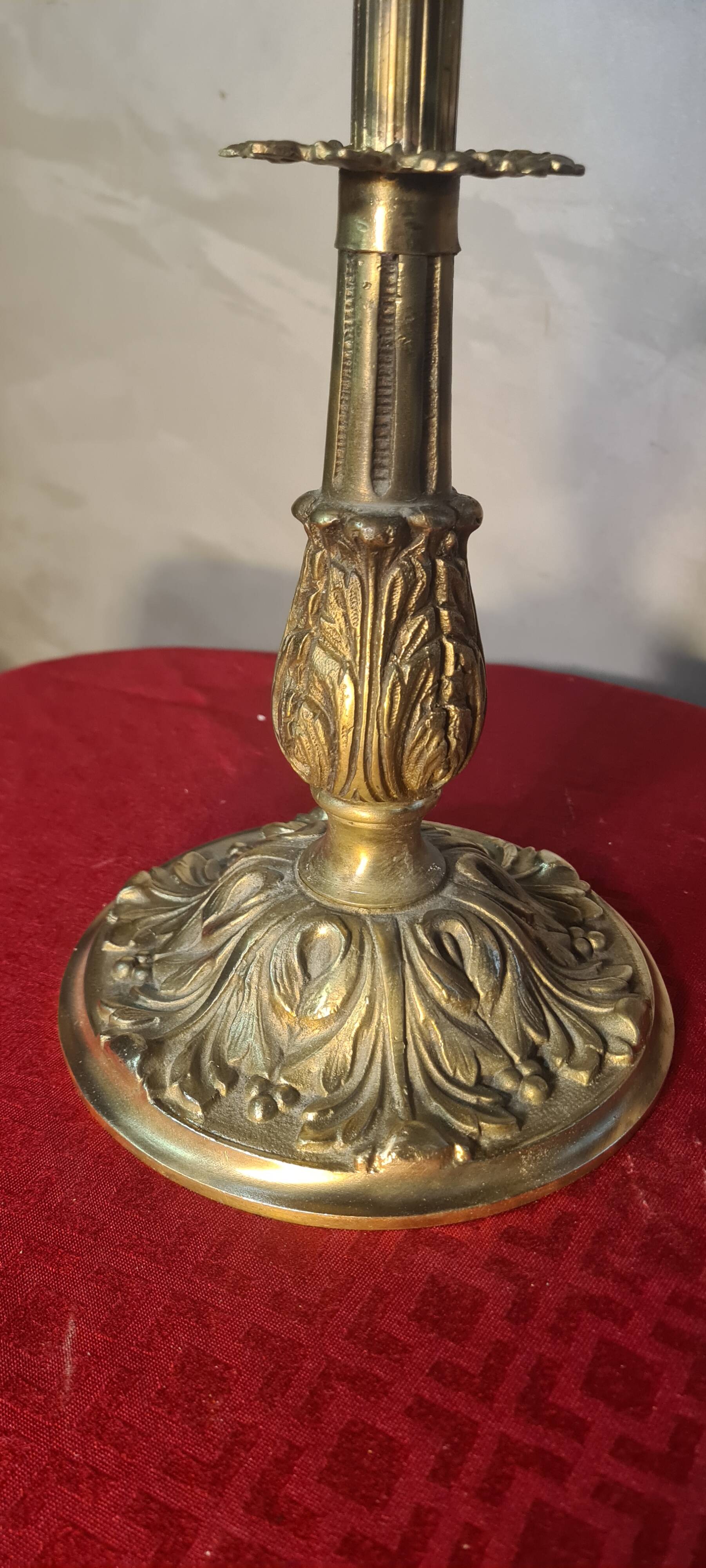 Antique art nouveau lamp with bronze base, 53x32 cm,