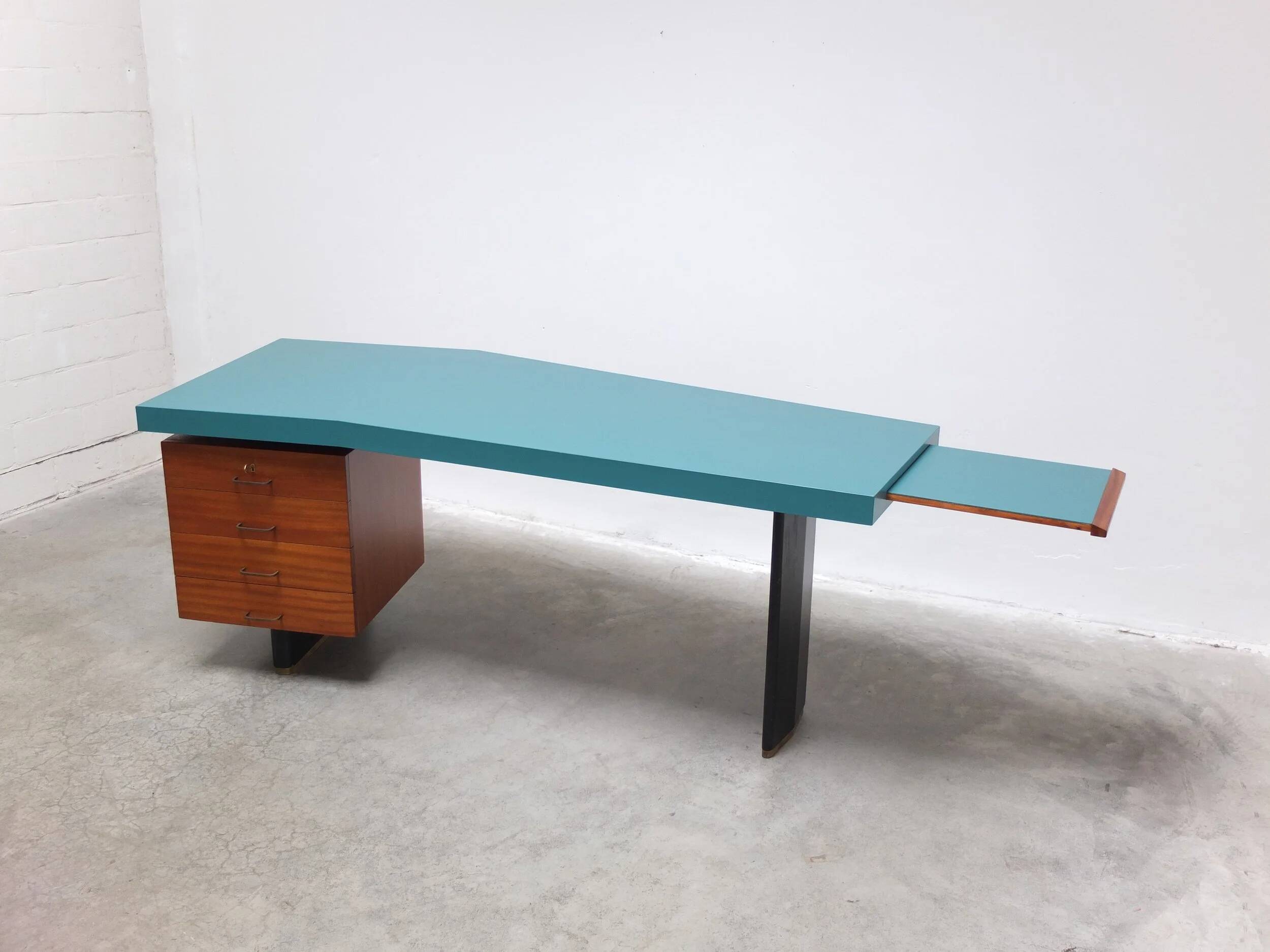 'Boomerang' ultra-rare desk by Jos De Mey for Van Den Berghe-Pauvers, 1960s.