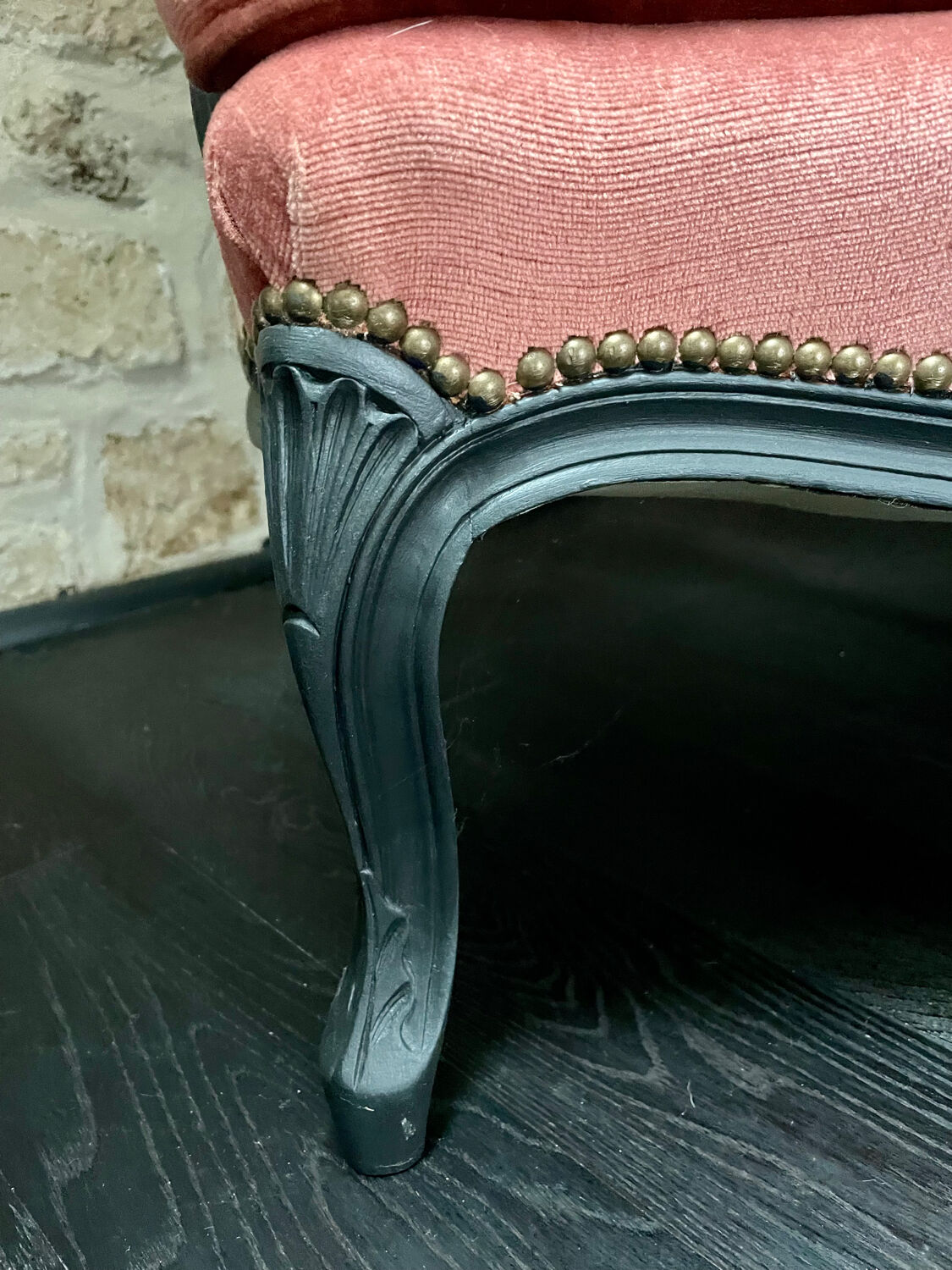 Louis XV two-seater canapé