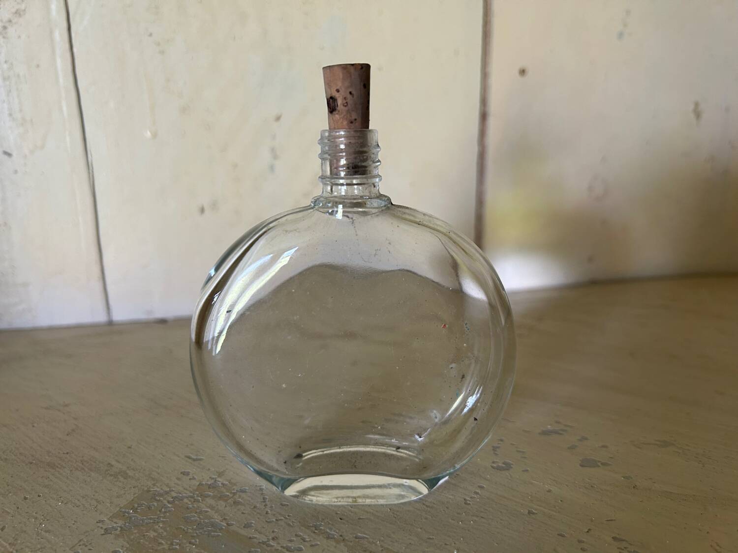Glass bottle