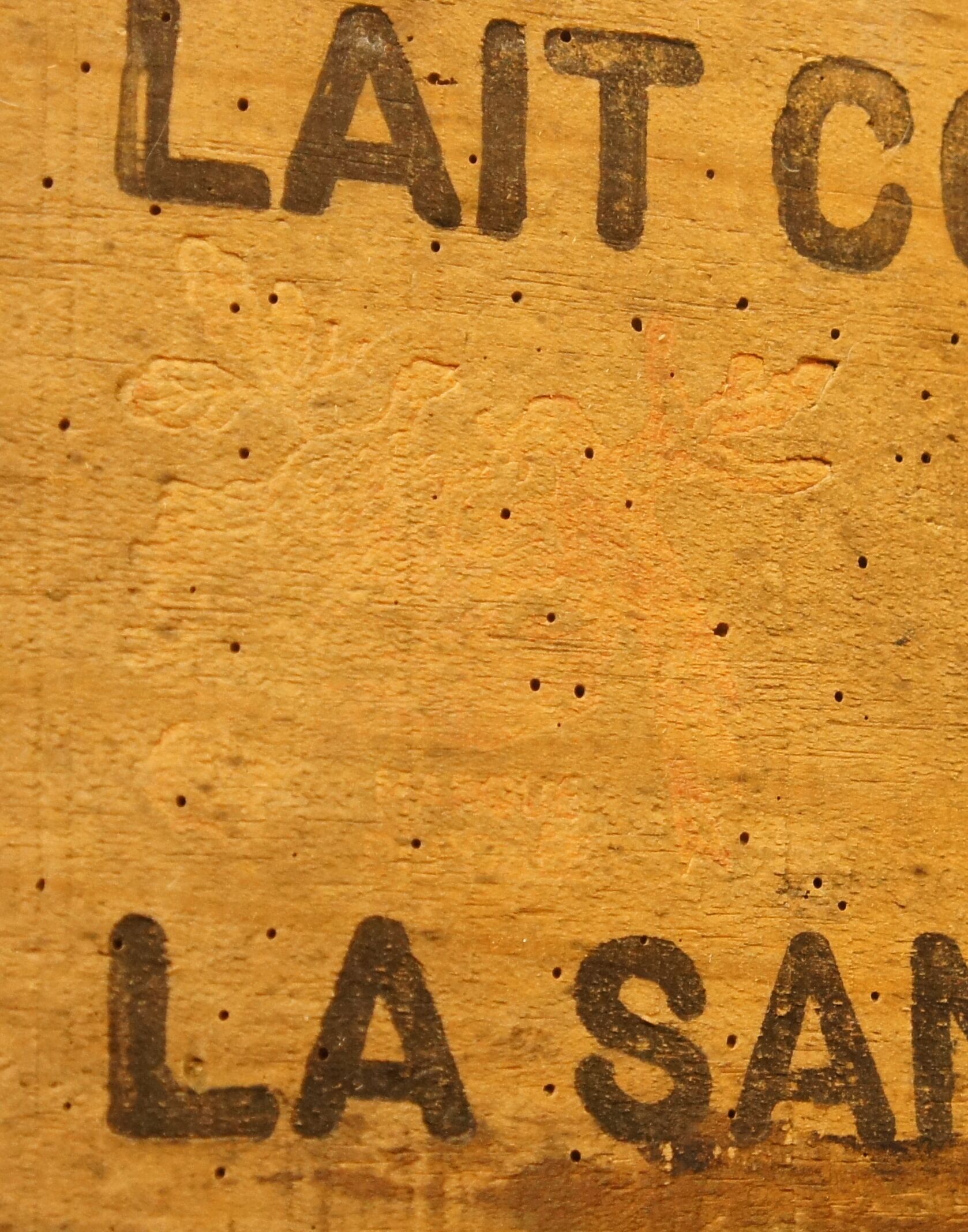 Caisse en bois ancienne Nestlé 1950