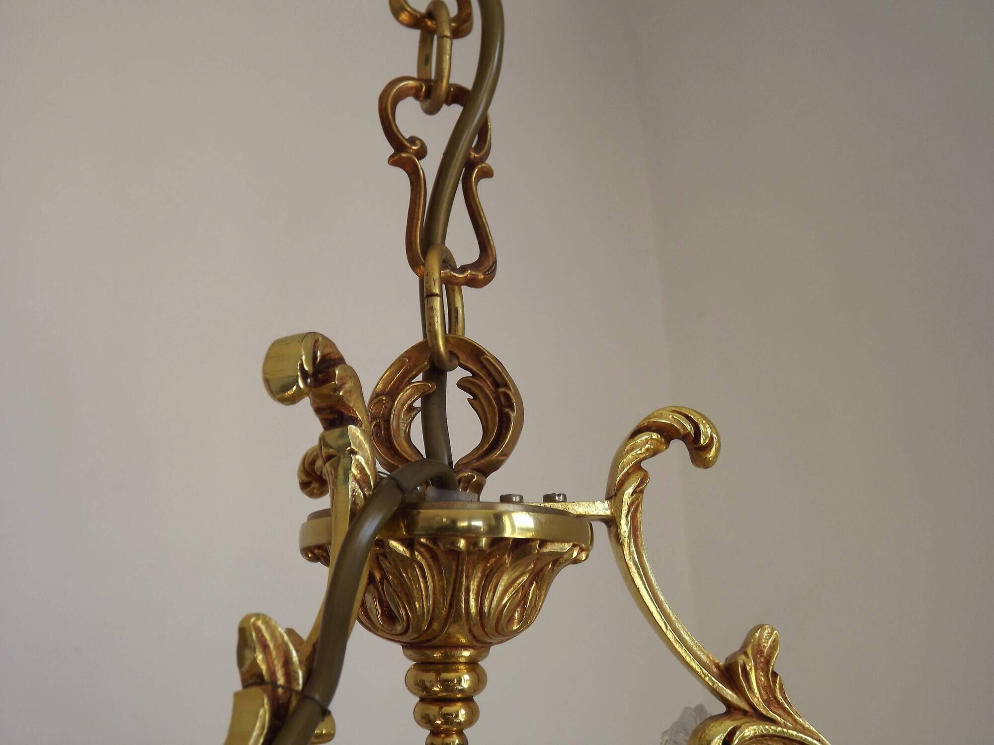 Mid Century Louis XV style cage chandelier - 6 arms - Brass and Crystal