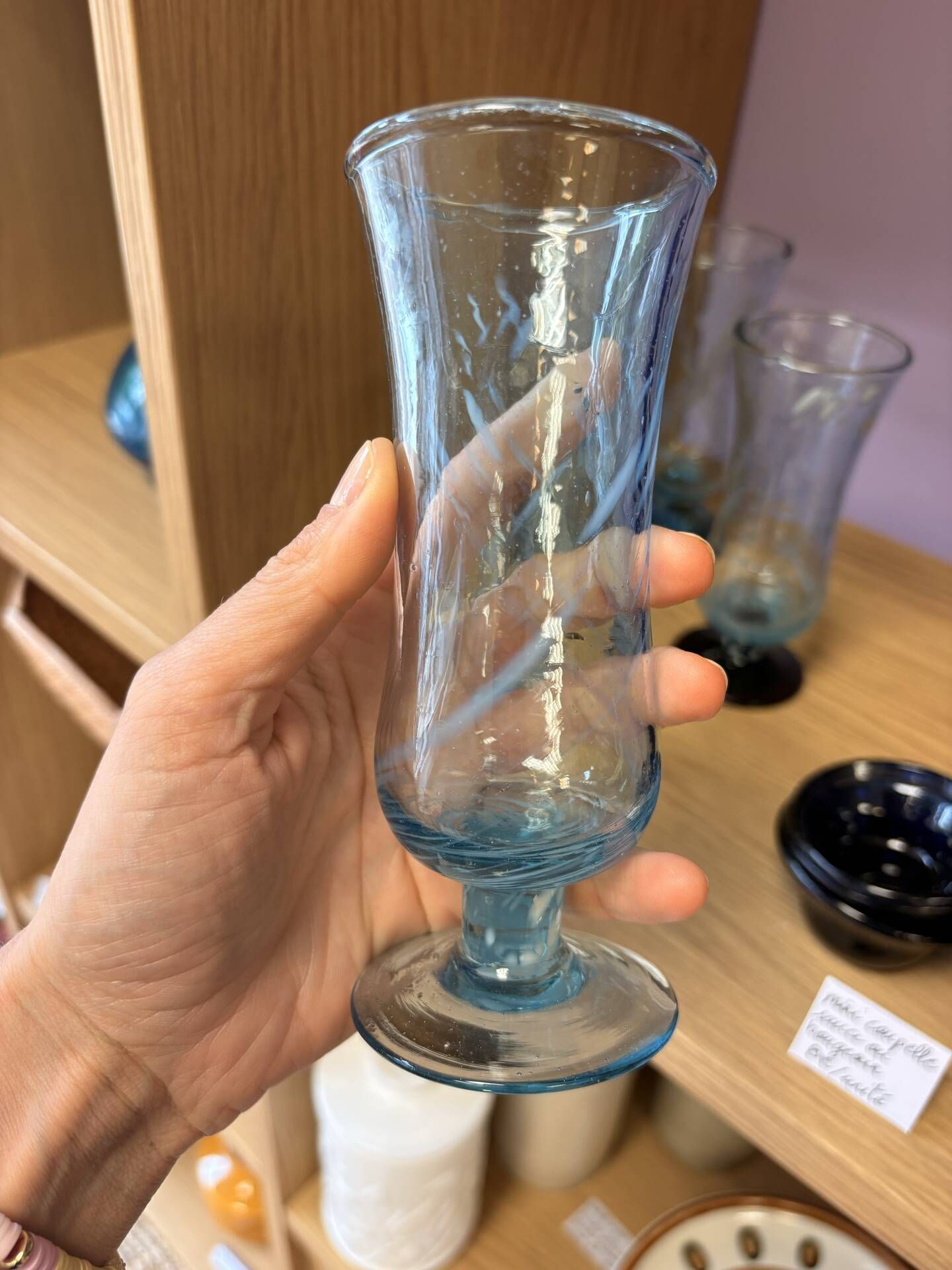 Set of 5 champagne flutes / hand-blown glass juice glasses.